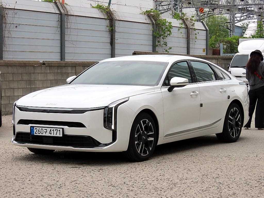 KIA K8 - Vista 2