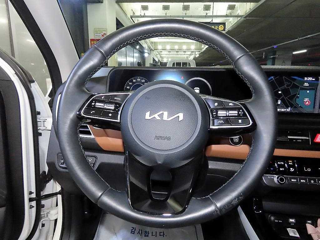 KIA Seltos - Vista 8