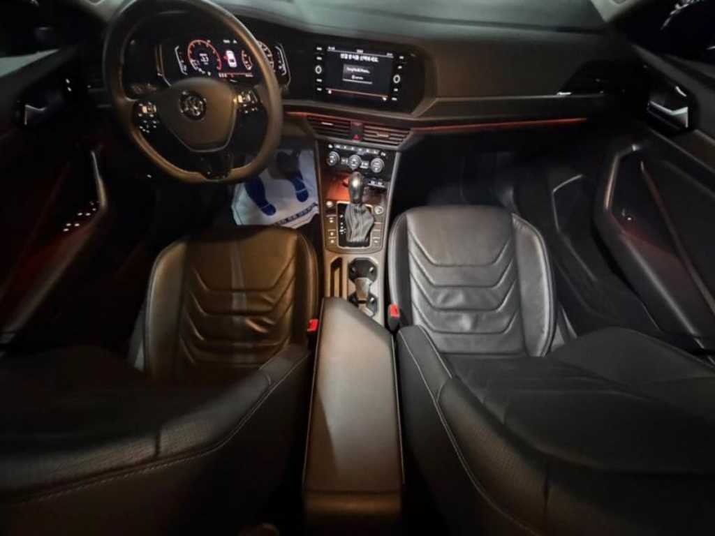 Volkswagen Jetta - Vista 6