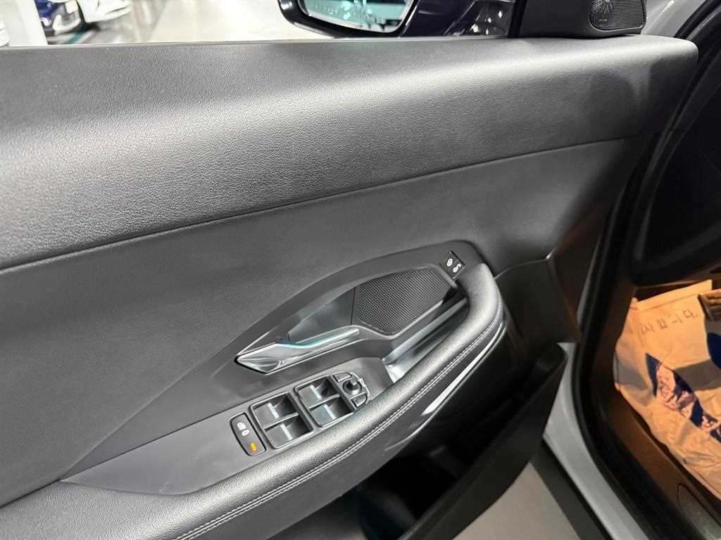 Jaguar E-PACE - Vista 11