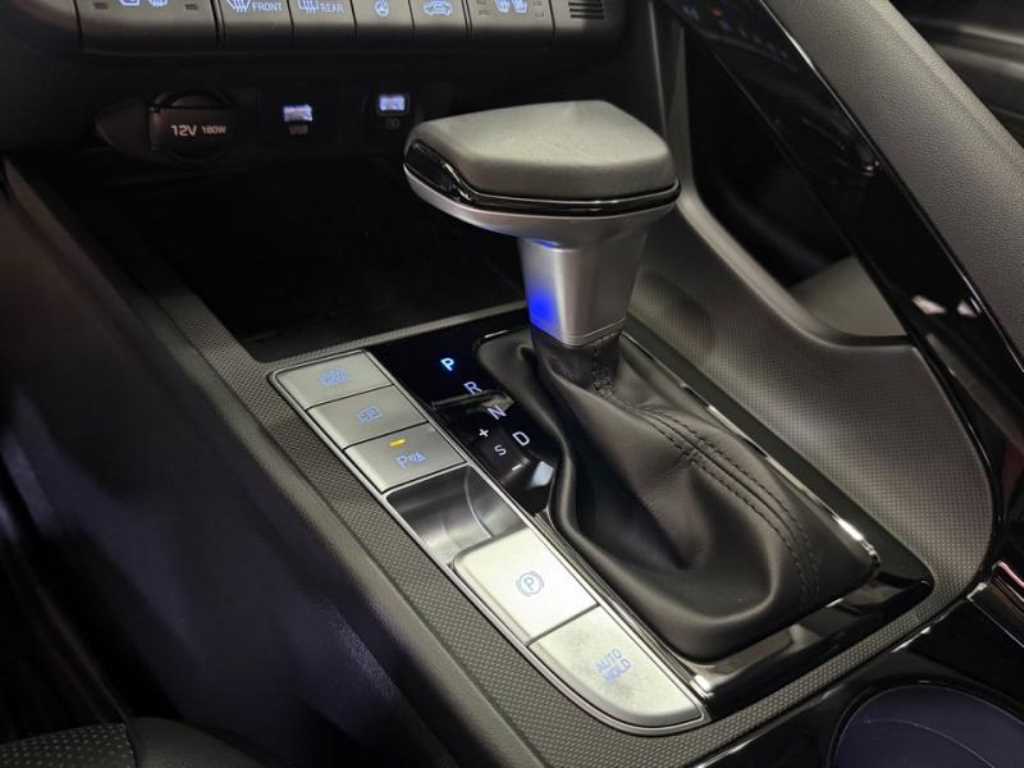 HYUNDAI Avante - Vista 11
