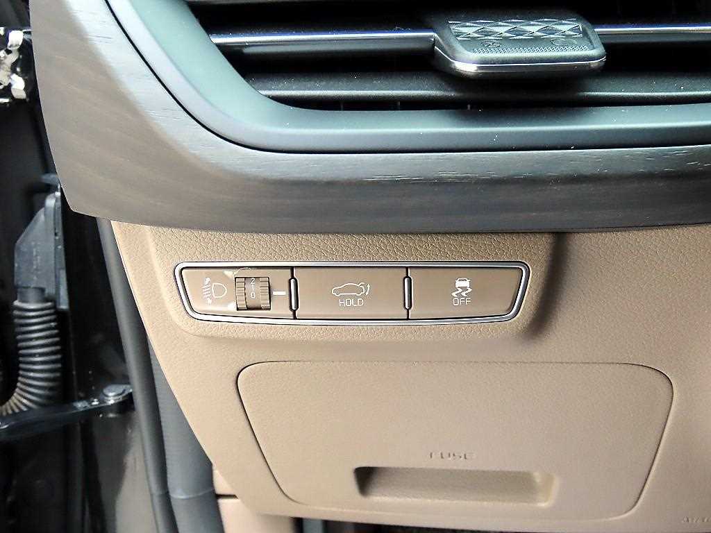 KIA K8 - Vista 12