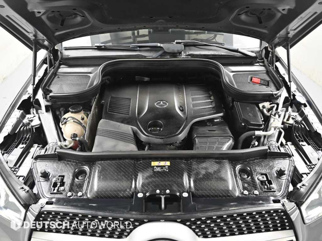 Mercedes Benz GLE Class - Vista 6