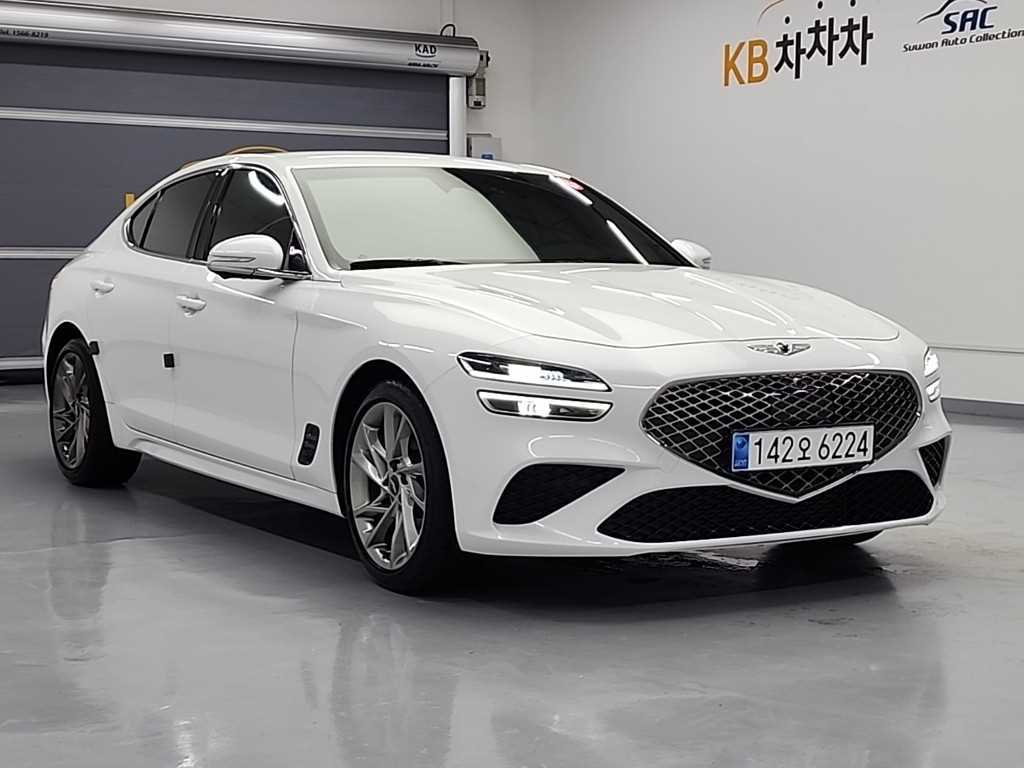 Genesis G70 - Vista 4