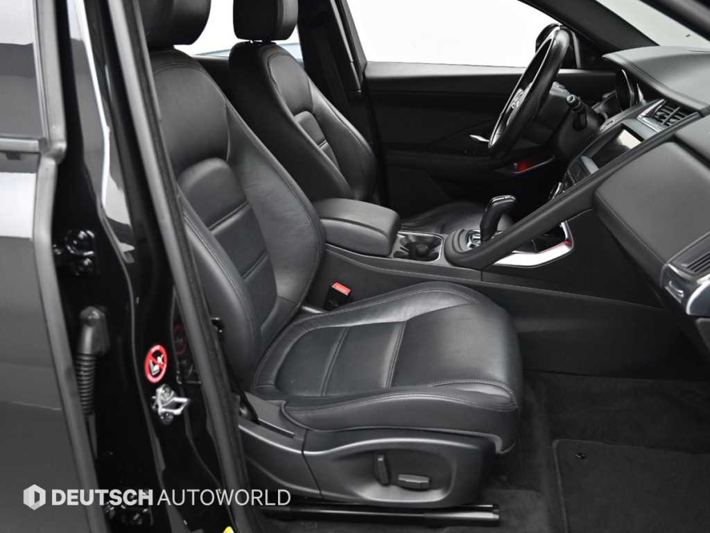 Jaguar E-PACE - Vista 10
