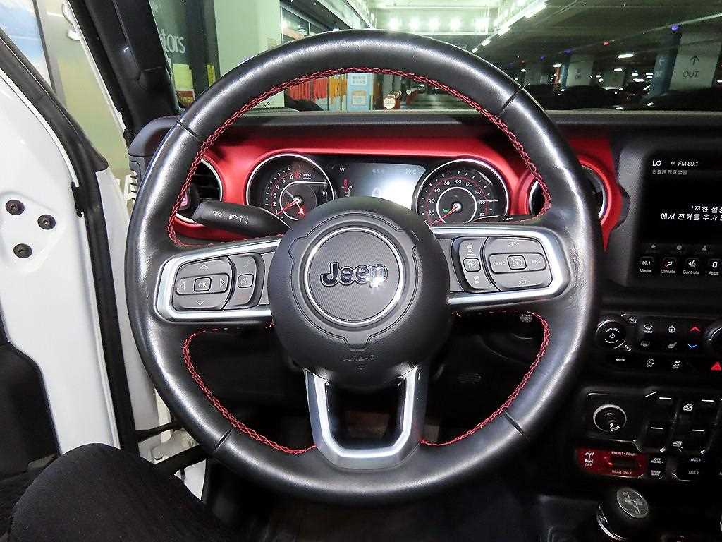 Jeep Gladiator - Vista 8