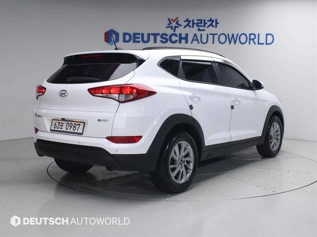 HYUNDAI Tucson - Vista 2
