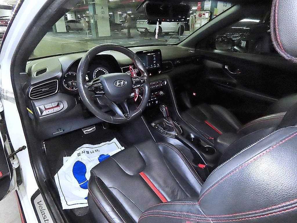 HYUNDAI Veloster - Vista 10