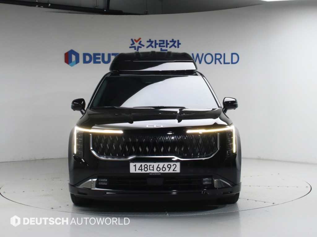 KIA Carnival 2024 Negro - Importación desde Corea - HF Imports Iquique - Foto 1