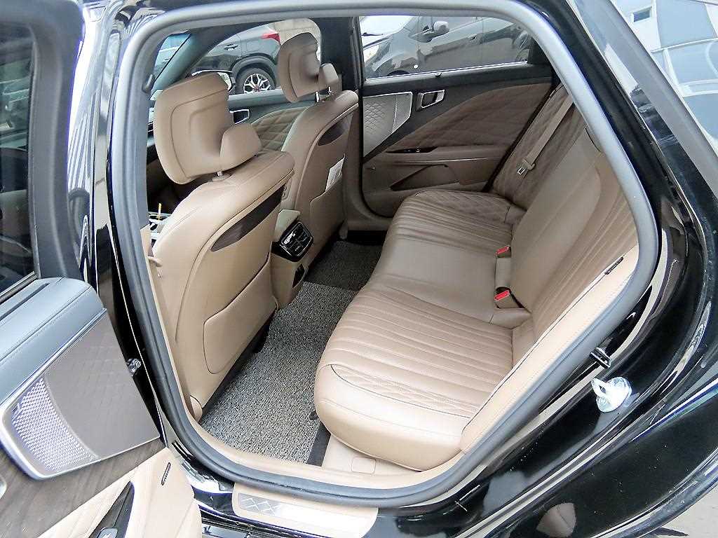 KIA K8 - Vista 6