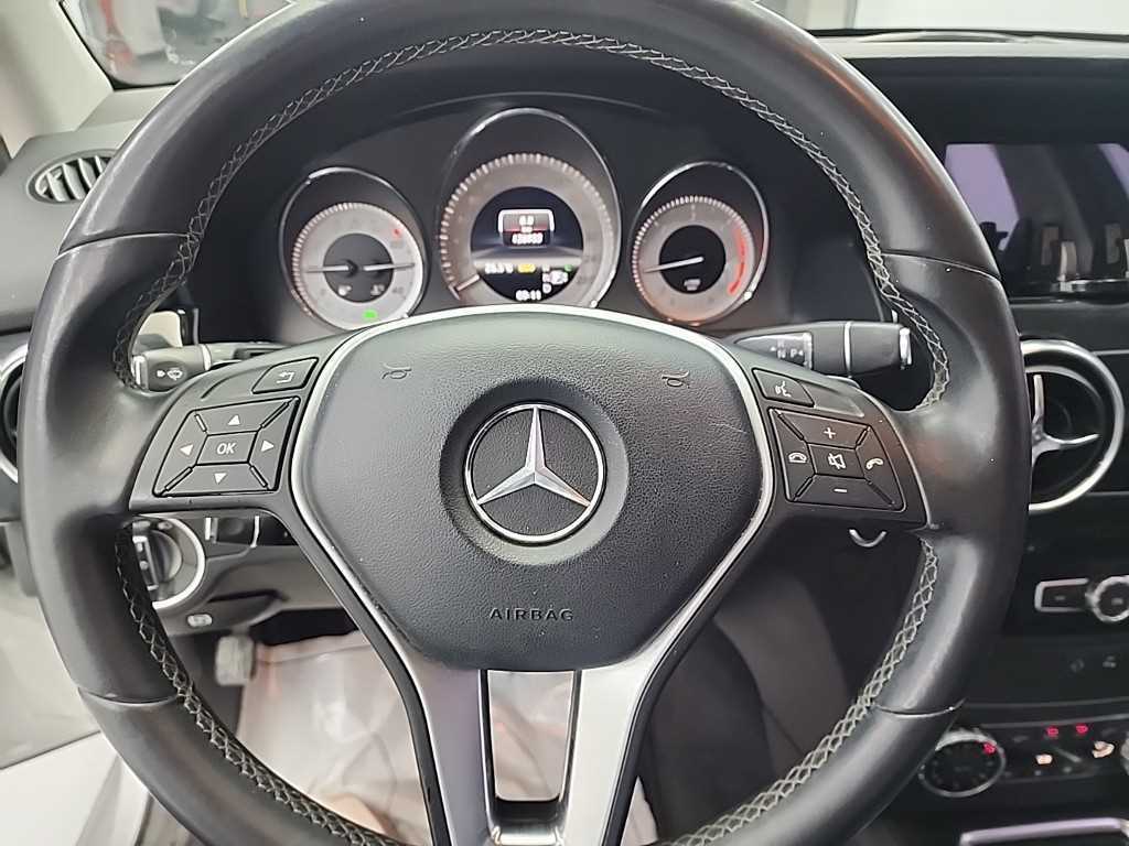 Mercedes Benz GLK Class - Vista 9
