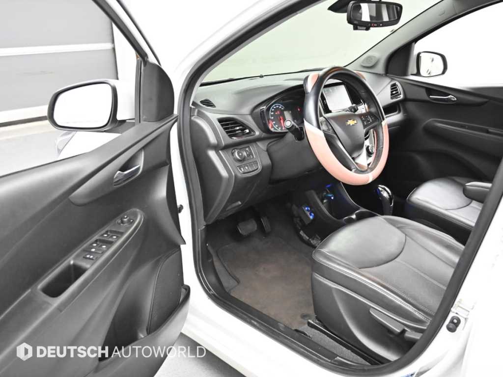 Chevrolet Spark - Vista 11