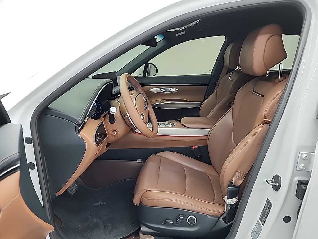 Genesis GV70 - Vista 11