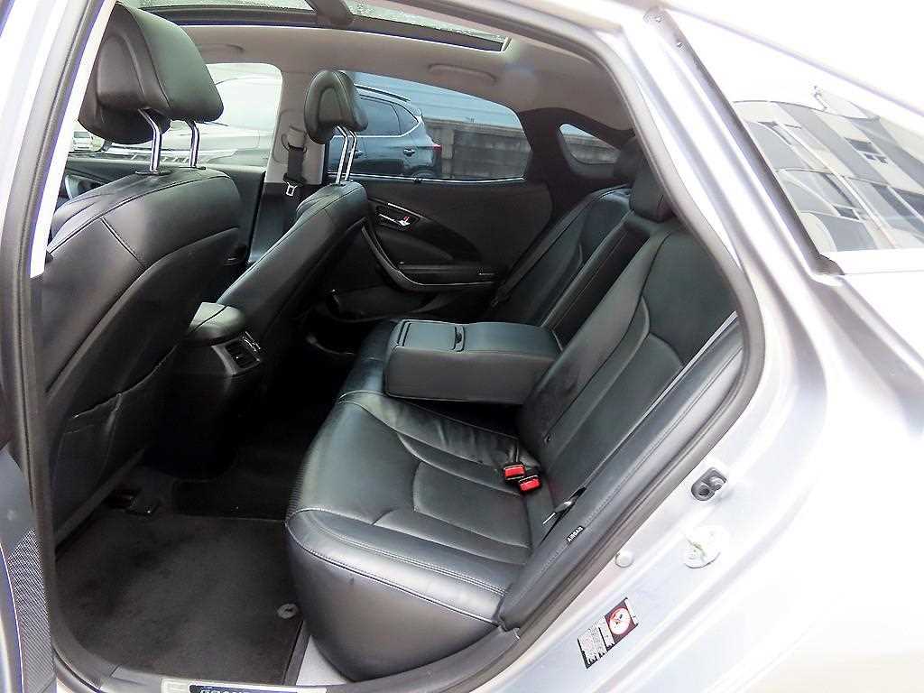 HYUNDAI Grandeur - Vista 5