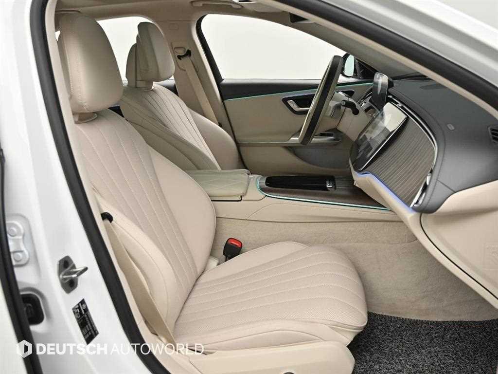 Mercedes Benz E class - Vista 10