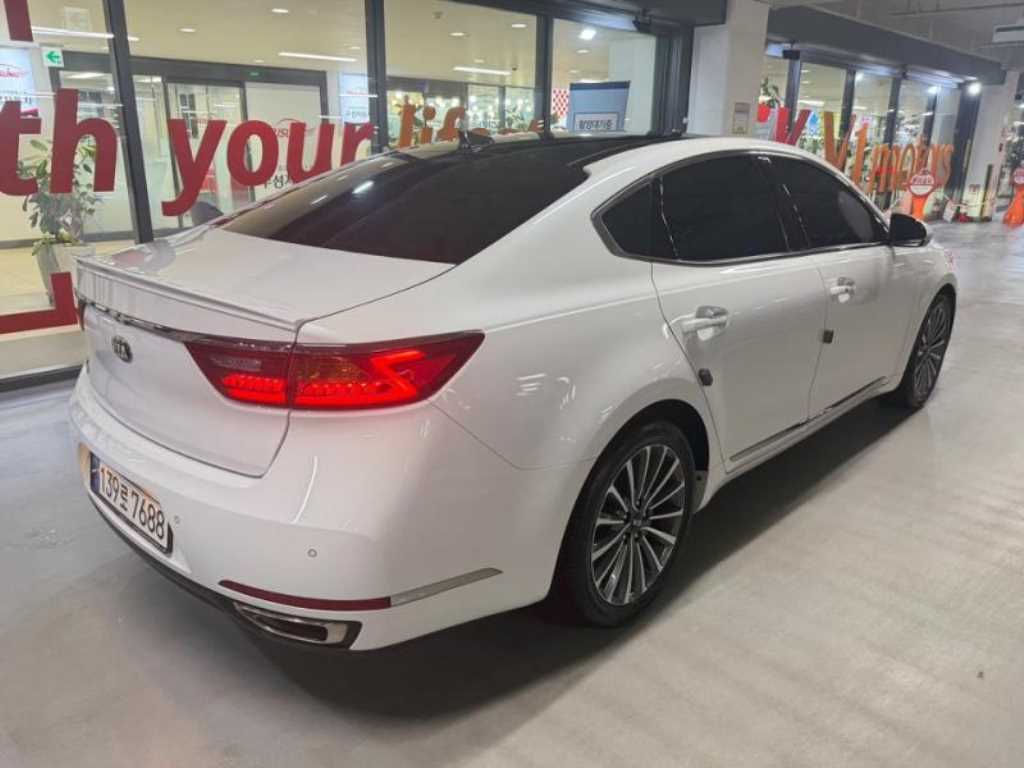 KIA K7 - Vista 4