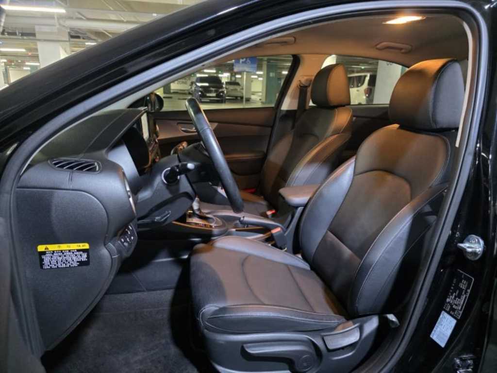 KIA K3 - Vista 7