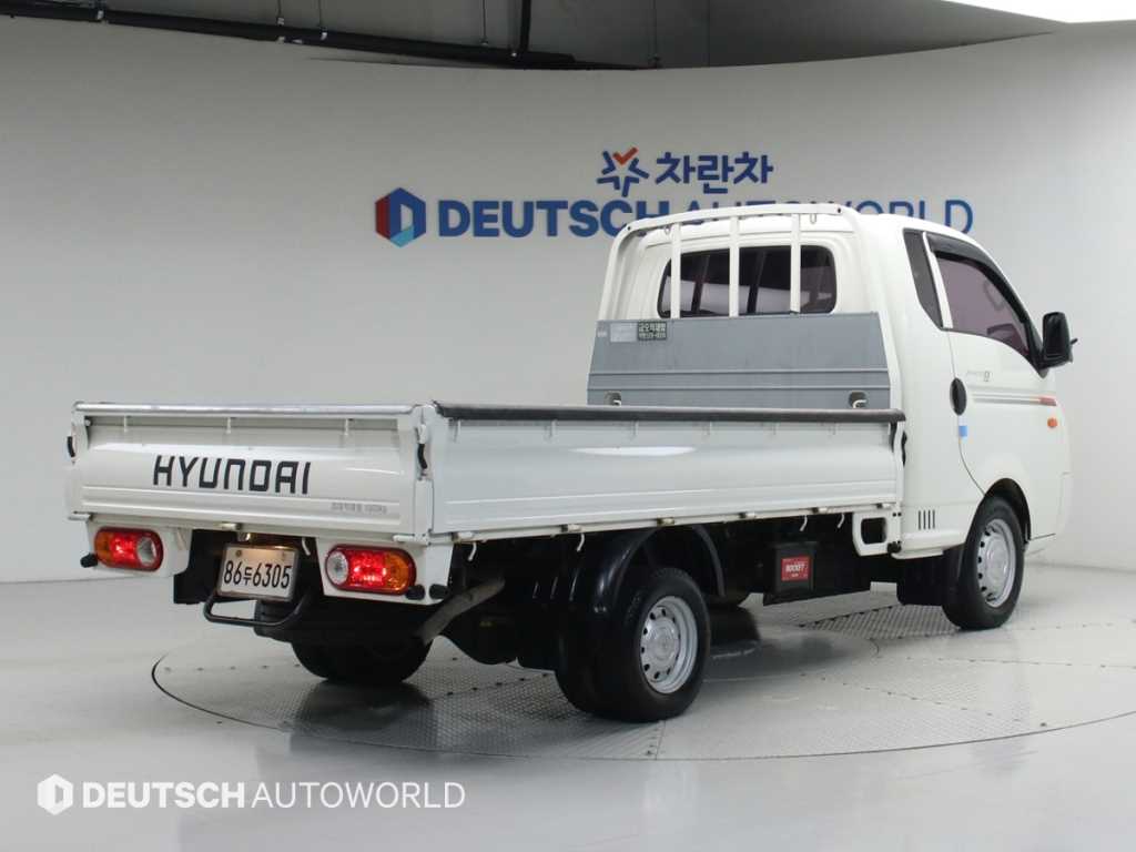 Small Truck Cargo (small) - Vista 2
