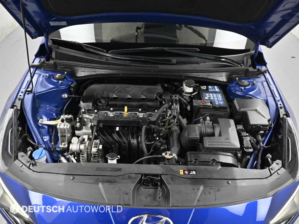 HYUNDAI Avante - Vista 6
