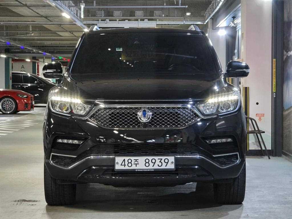 Ssangyong Rexton 2019 Negro - Importación desde Corea - HF Imports Iquique - Foto 1