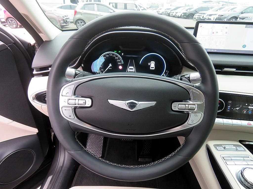 Genesis GV70 - Vista 11