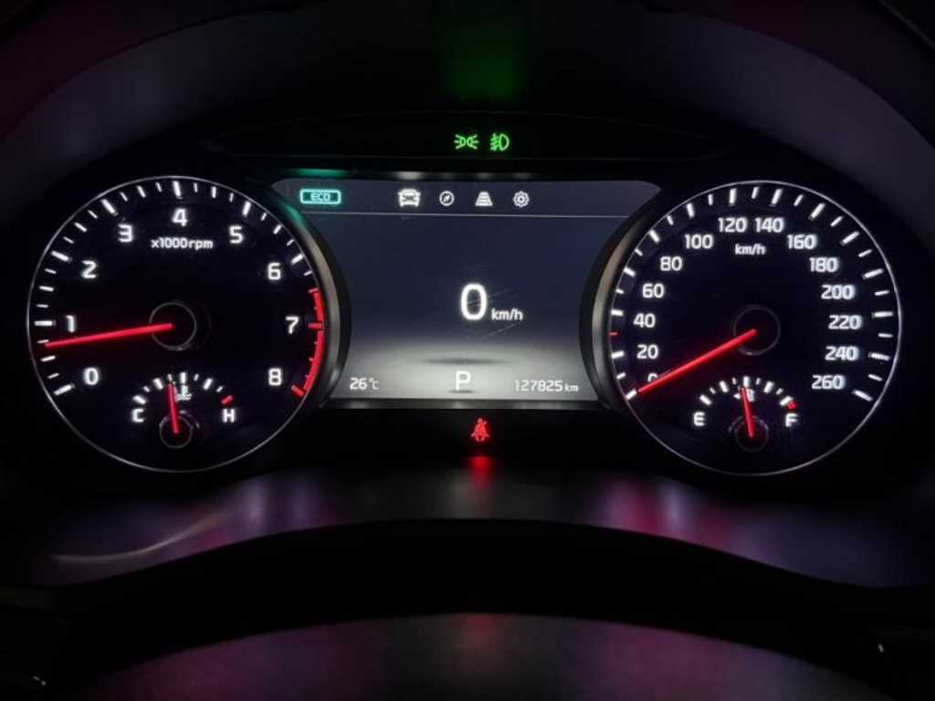 KIA K7 - Vista 9