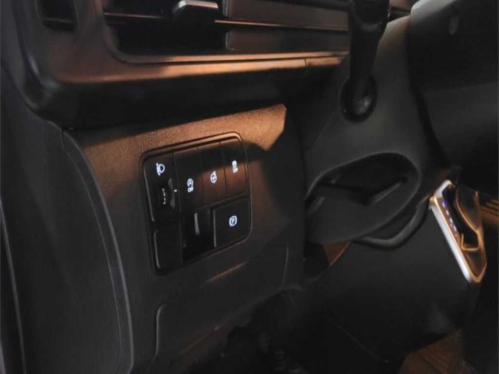 HYUNDAI Staria 2023 Blanco - Importación desde Corea - HF Imports Iquique - Foto 17