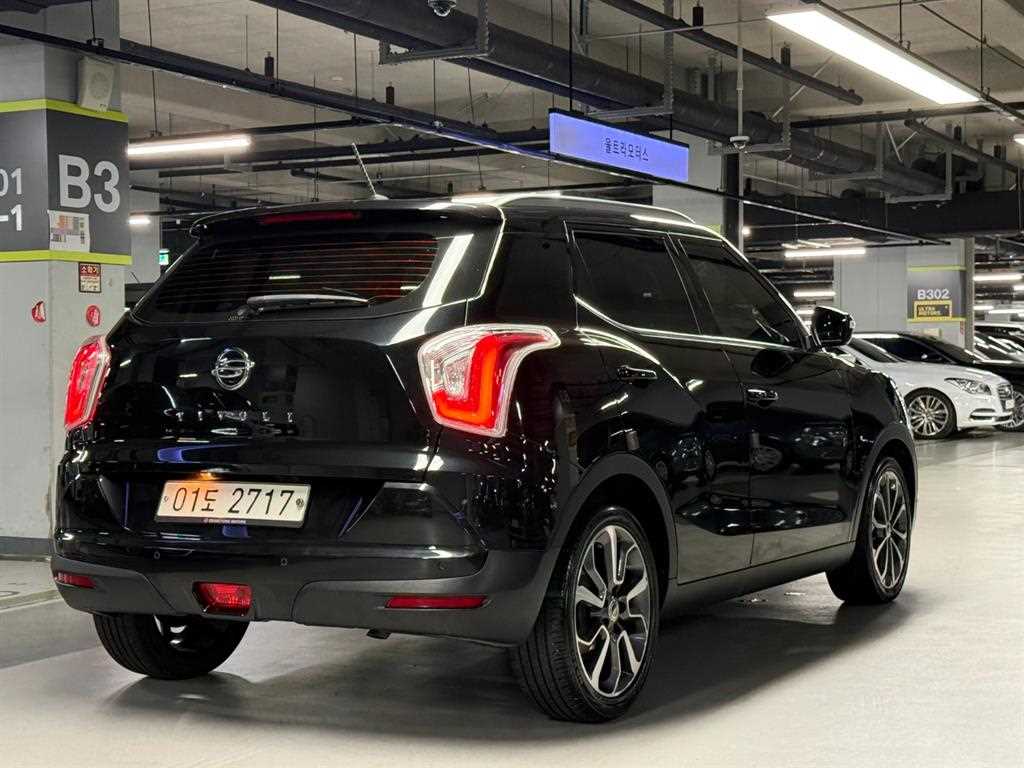Ssangyong Tivoli - Vista 6