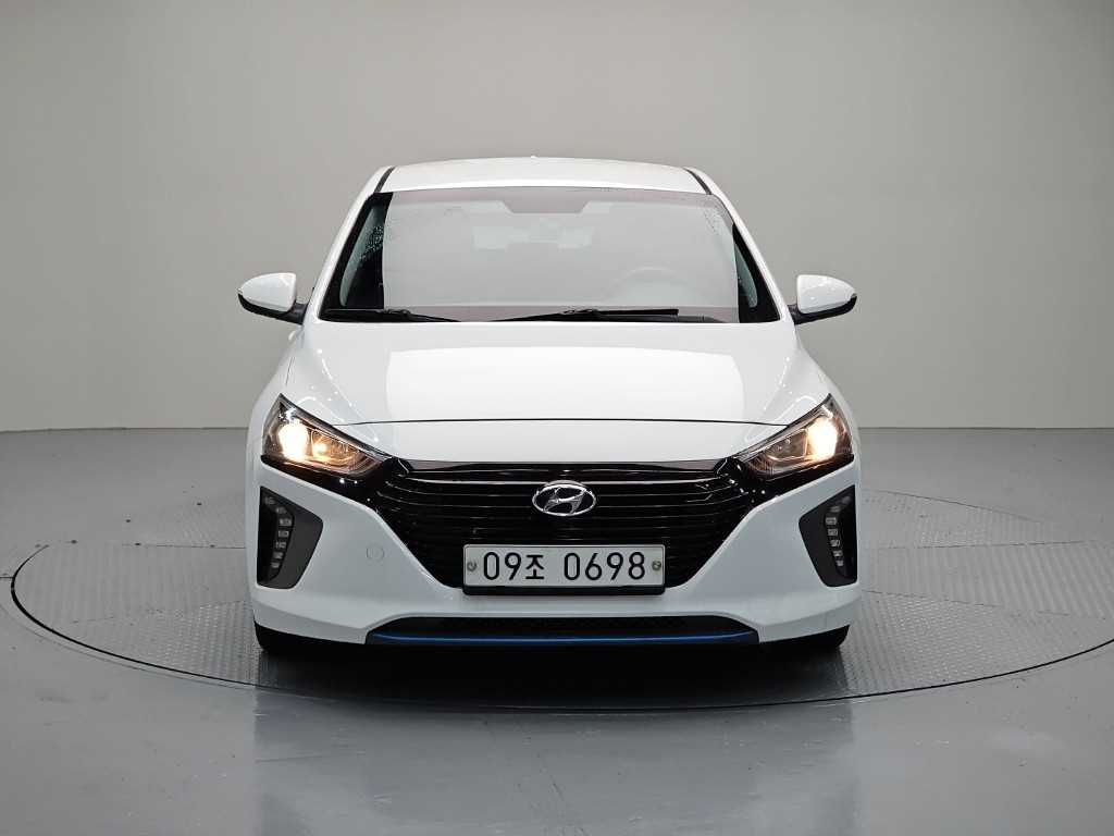 HYUNDAI Ioniq - Vista 2