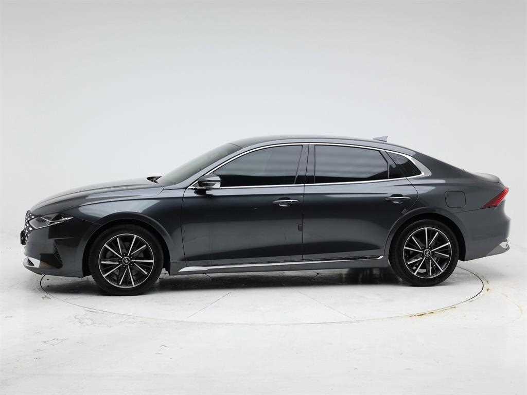 HYUNDAI Grandeur - Vista 3