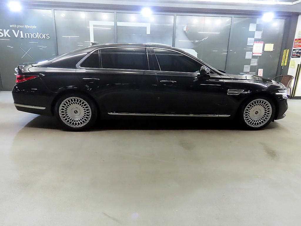 Genesis G90 - Vista 3