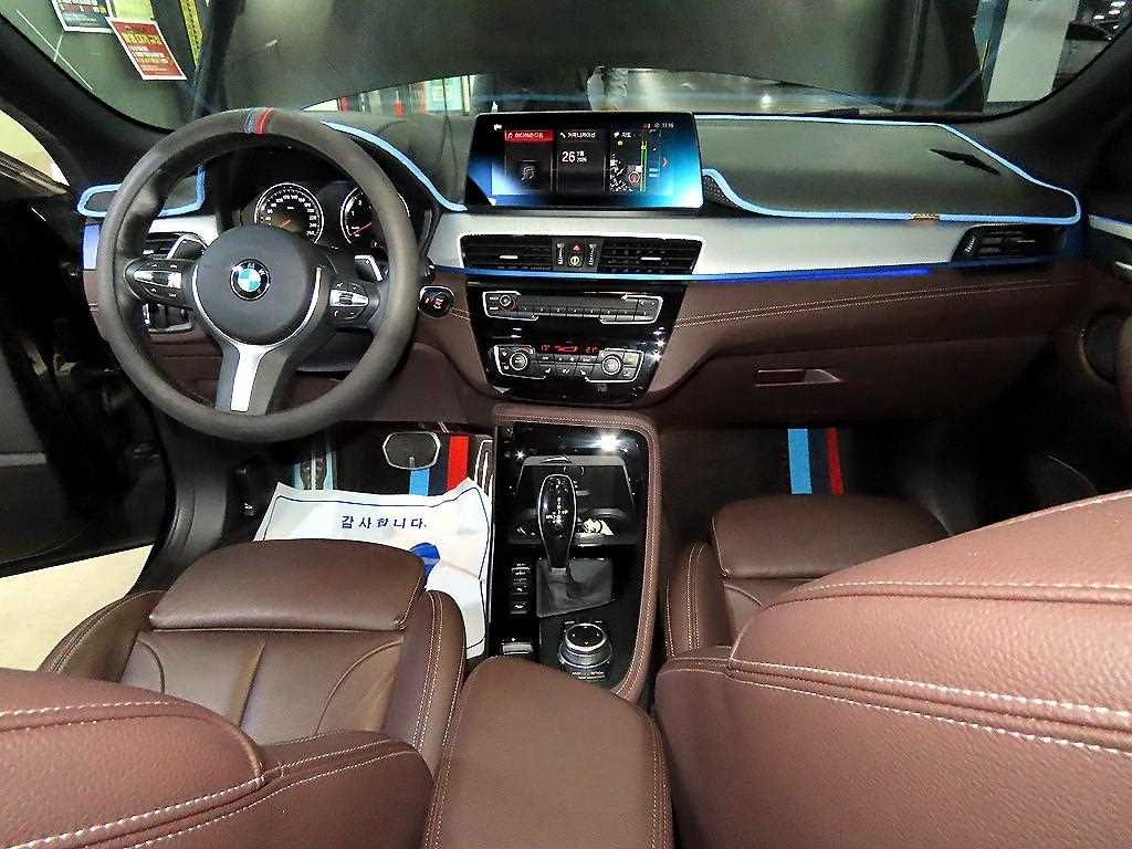 BMW X2 - Vista 10