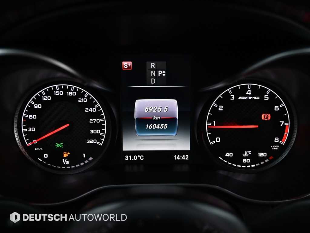 Mercedes Benz C Class - Vista 8