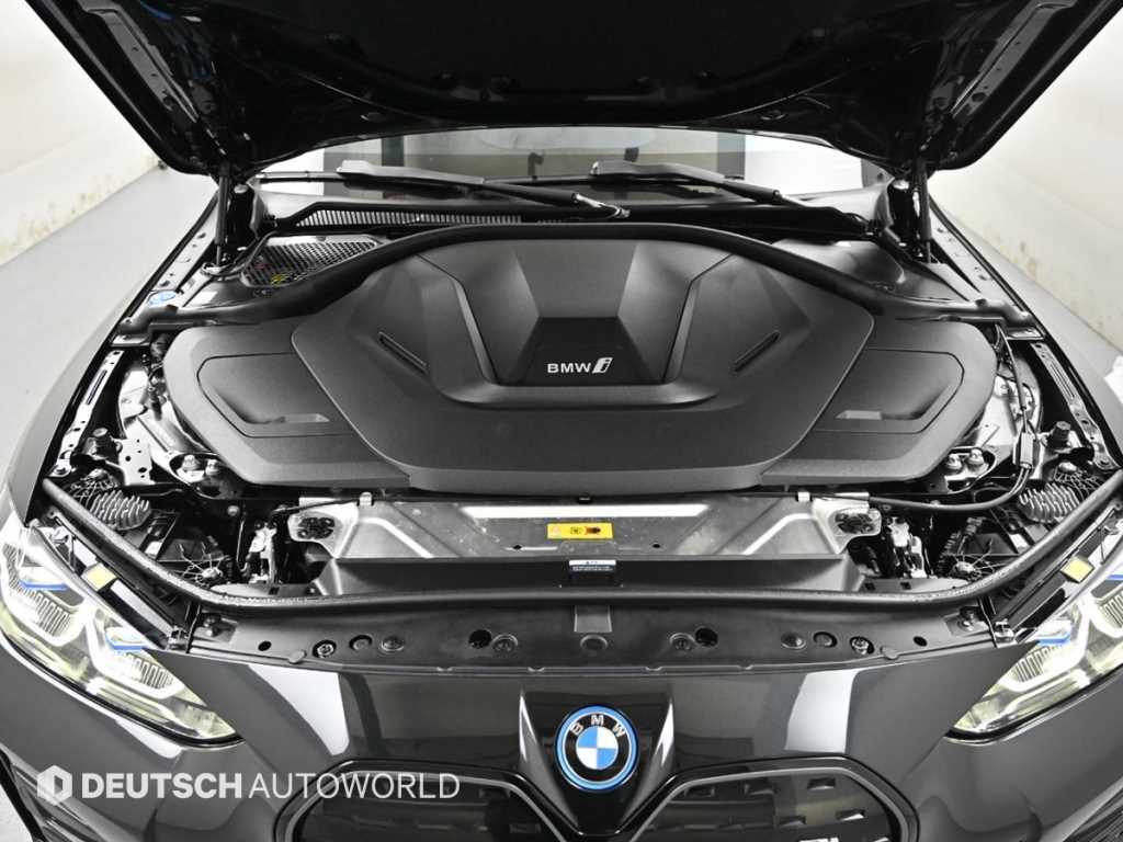 BMW i4 - Vista 6