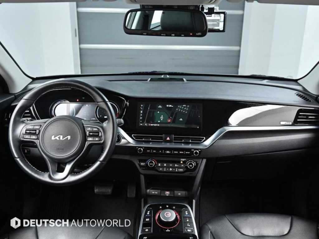 KIA Niro - Vista 8