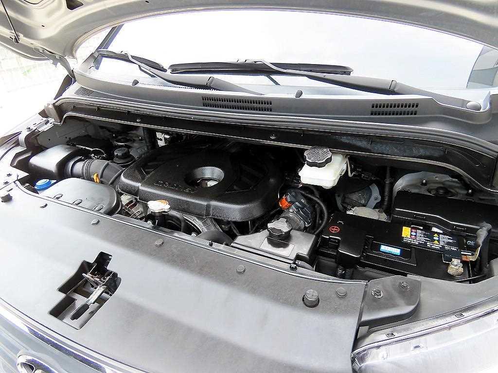 HYUNDAI Starex 2020 Gris - Importación desde Corea - HF Imports Iquique - Foto 19