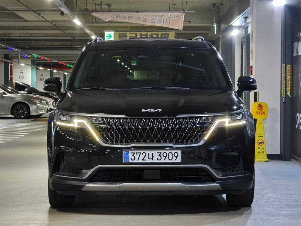 KIA Carnival 2023 Negro - Importación desde Corea - HF Imports Iquique - Foto 1