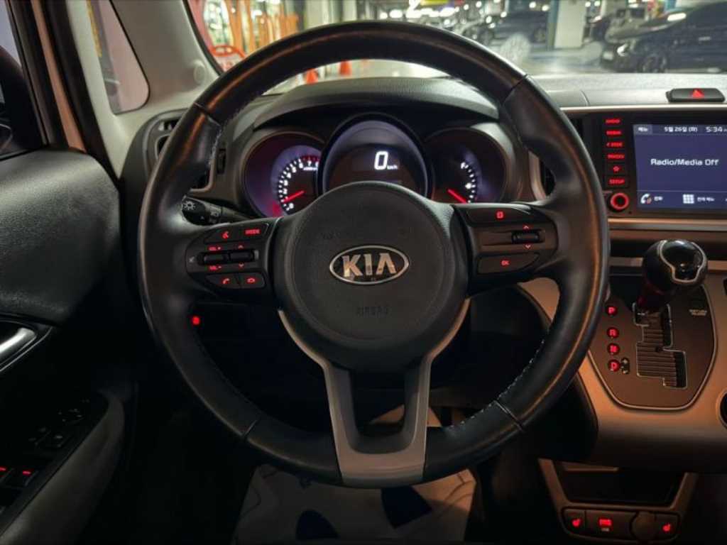 KIA Ray - Vista 8