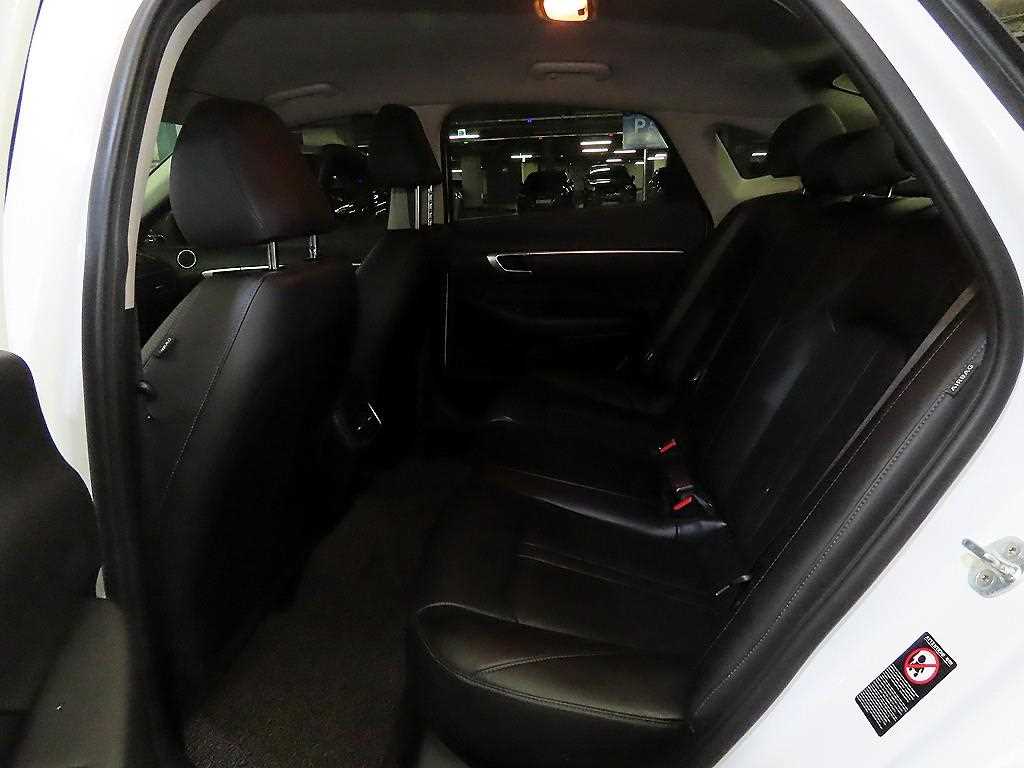 HYUNDAI Sonata - Vista 7