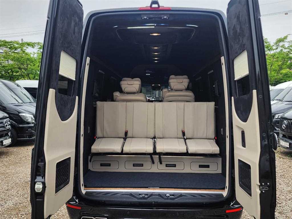 Mercedes Benz Sprinter - Vista 10