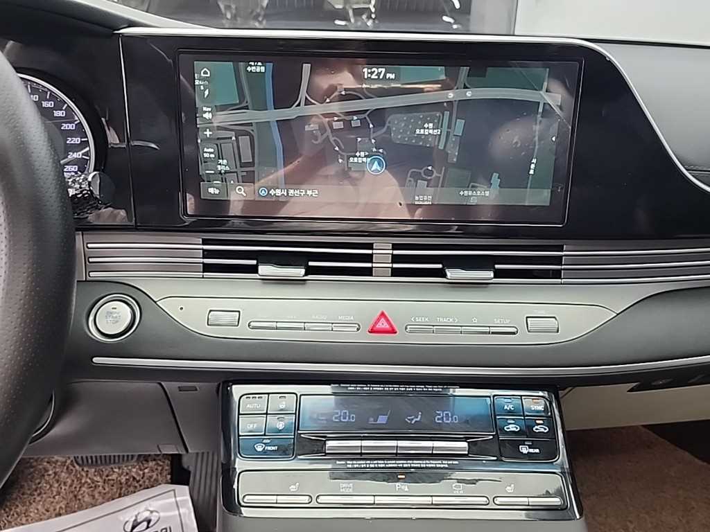 HYUNDAI Grandeur - Vista 10