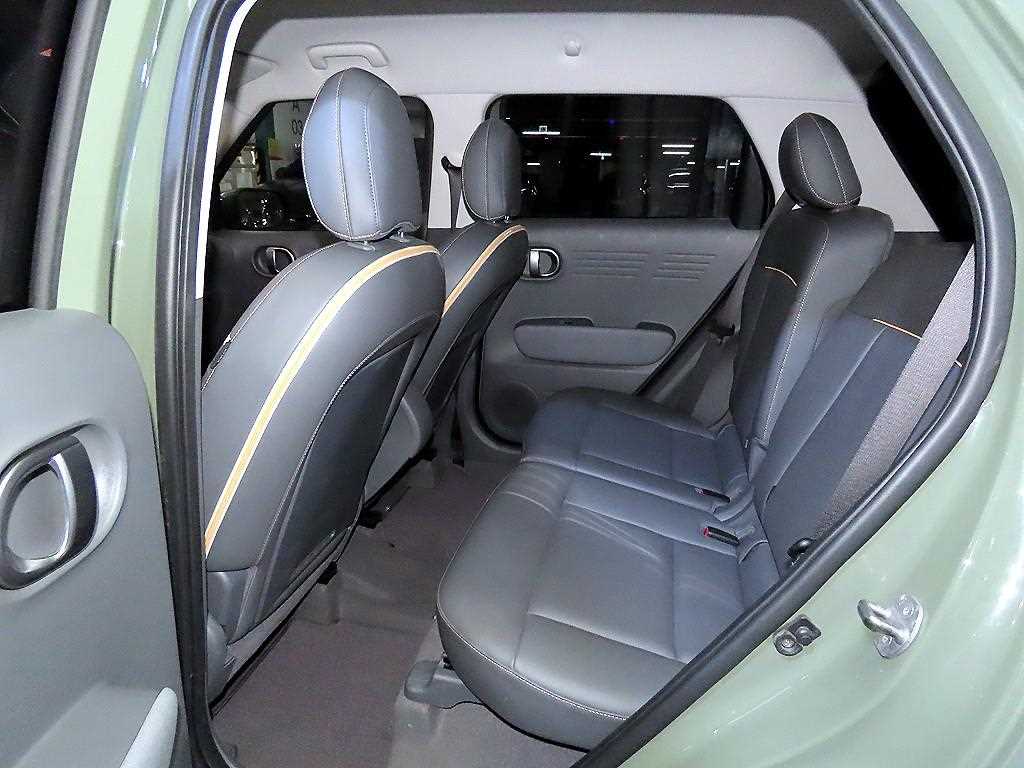 HYUNDAI Casper - Vista 7