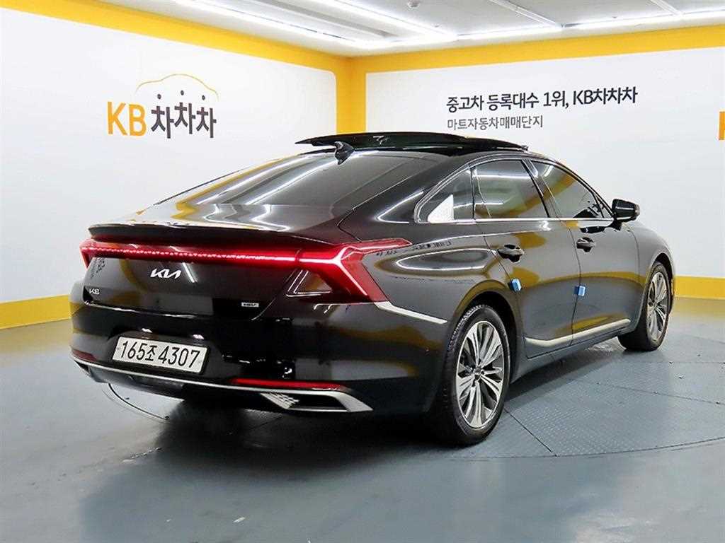 KIA K8 - Vista 4