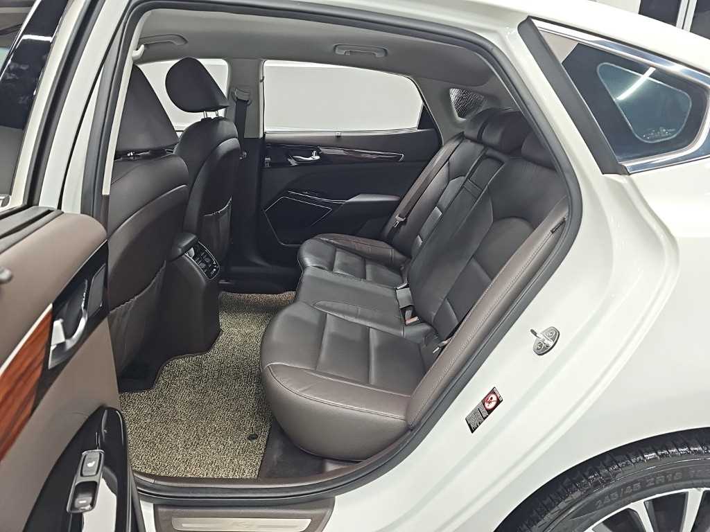 KIA K7 - Vista 12