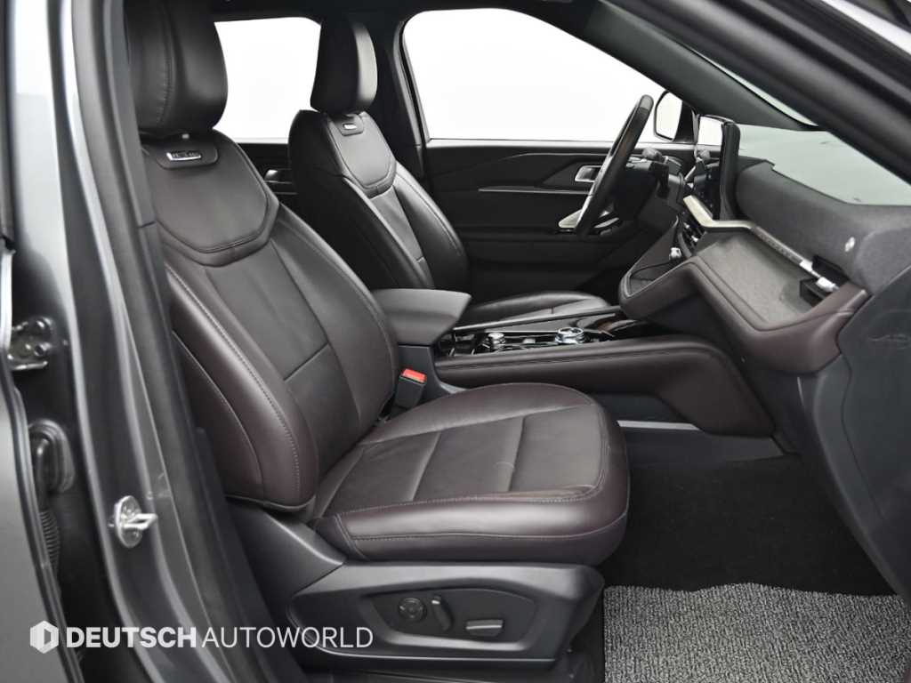 Ford Explorer - Vista 10