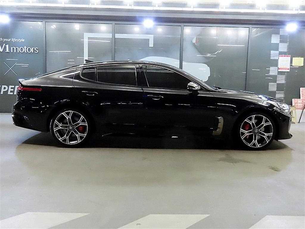 KIA Stinger - Vista 3