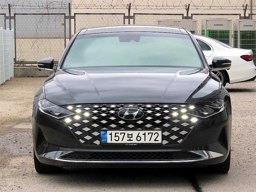 HYUNDAI Grandeur 2022 Negro - Importación desde Corea - HF Imports Iquique - Foto 1