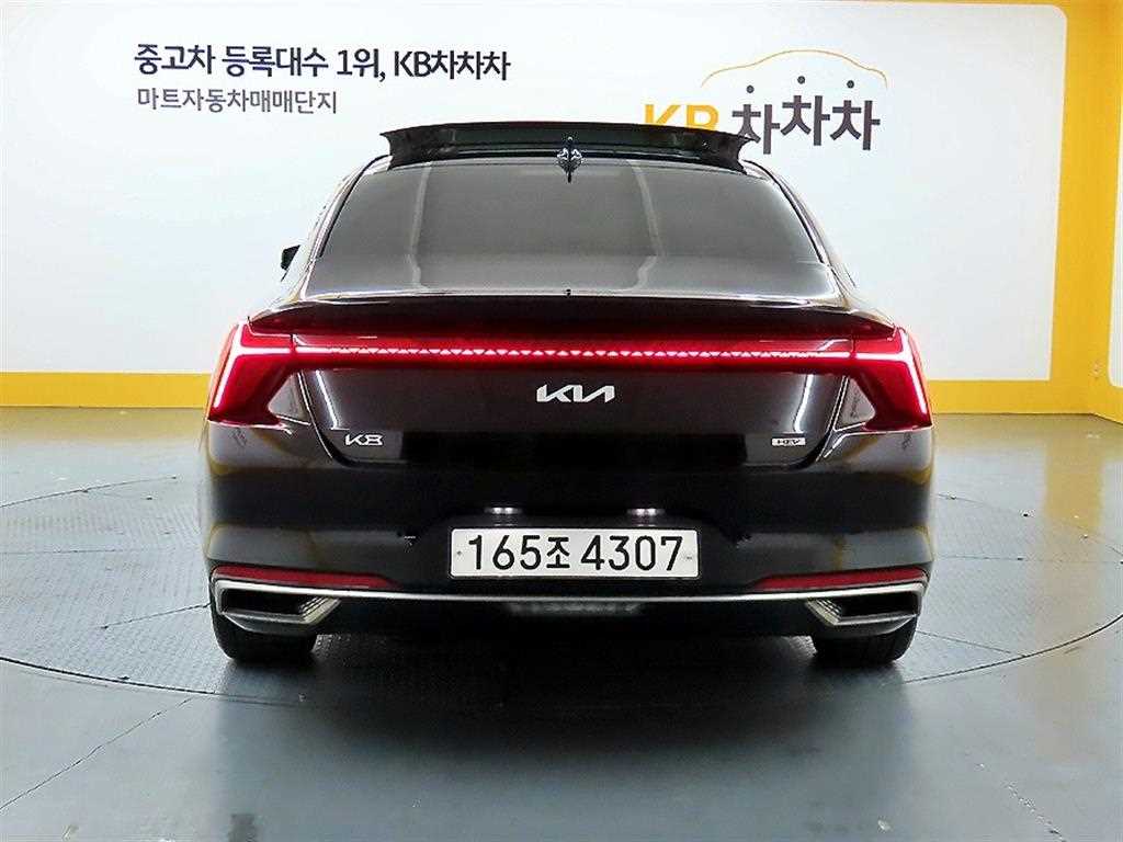 KIA K8 - Vista 3
