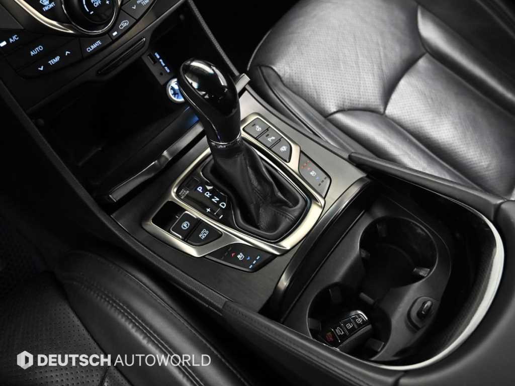 HYUNDAI Grandeur - Vista 9