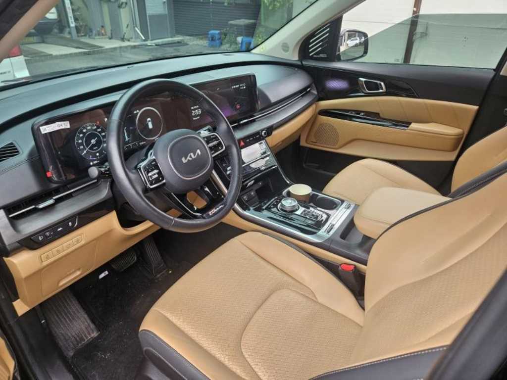 KIA Carnival - Vista 5